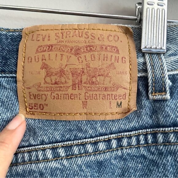 Vintage 90s Levi’s 550 Relaxed Fit Tapered Leg Jeans - 24” - Picture 8 of 13